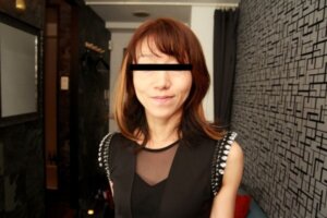 アナルもマンコも感じる伊原沙那恵42歳 ズボズボ高速でバイブを出し入れしてイク！