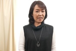 喉奥イマラチオで感じる真性ドM五十路熟女 宮下昌代50歳 巨根で激ピス痙攣イキ〰!