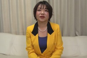 ワキ毛を生やしガチイキする超エロおばさん あゆみ 性欲強めの変態熟女