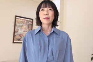 51歳黒田あかりセカンドバージンAVデビュー！細身の裸体に極太チンポをズブリ！