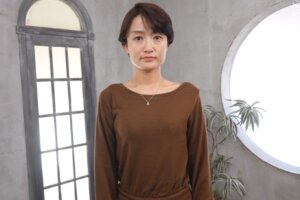 尻の突き出し方が超エロい四十路熟女 夏目そら43歳スレンダーボディー震わせてイク!