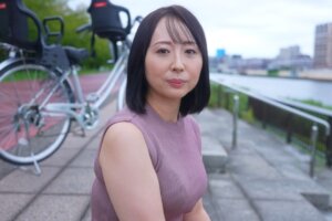 裏垢でエロ写真投稿しまくる肉感四十路ボディーの中島美南40歳